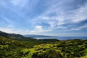 Sardinien – grüne Berge und mehr Meer